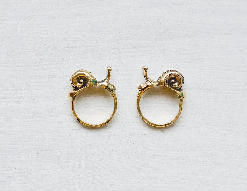 Lovely bronze smiling snail ring Bronze snail ring Cute animal bronze jewelry Boho style jewelry Romantic gift Original woodland jewelry