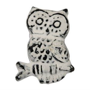 Owl Cabinet Knob in White Distressed Finish