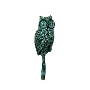 Owl Wall Hook in Distressed Green