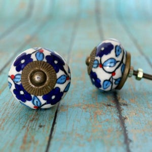 Ceramic Cabinet Knob with a Blue Floral attern