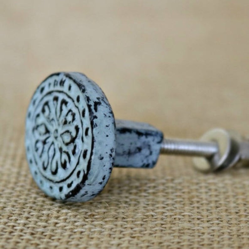 Perilla ovalada del gabinete del metal floral | Etsy