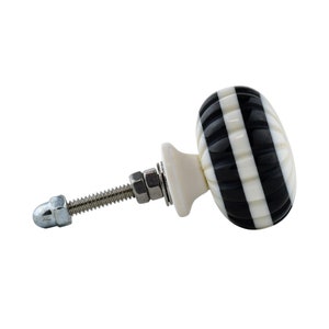 Round Ribbed Resin Cabinet Knob
