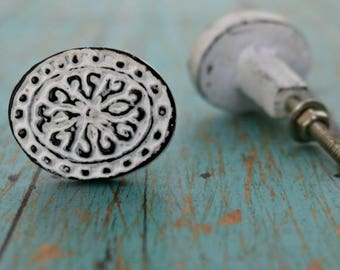 Oval Floral Metal Cabinet Knob