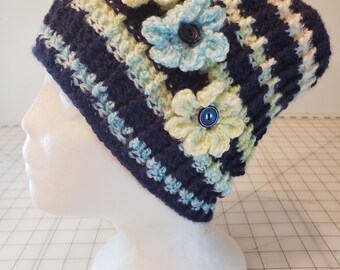 Chapéus fofos como um botão – Gorros feitos à mão com flores