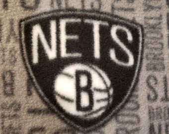 Fleece Decke - BROOKLYN NETS - No-Sew Fleece Decke 150 cm x 182 cm; Überwurf, Baby, Hund, Katze, Warm, Weich, Gemütlich, Flauschig, Licht, Atmungsaktiv, Plüsch
