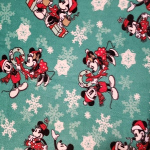 Fleece Blanket - MICKEY & MINNIE MOUSE - No-Sew Fleece Blanket 45" X 58"; Throw, Baby, Dog, Cat Warm Soft Cozy Fluffy Light Breathable Plush