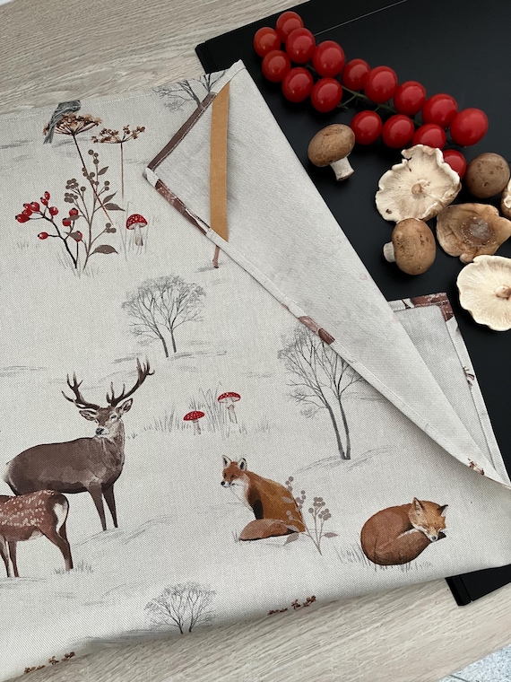 Geschirrtuch Waldtiere Baumwolle Leinenlook Natur – auch als Furoshiki Tuch zum Verpacken von Weihnachtsgeschenken