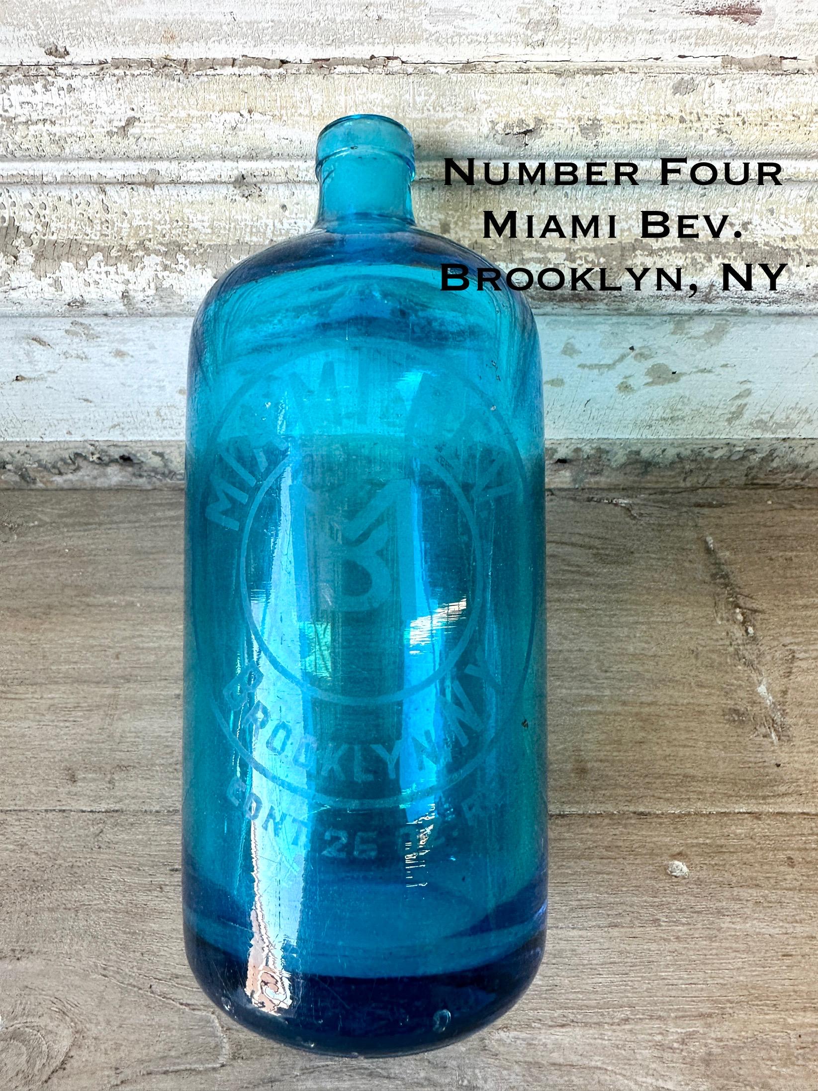 ケリー 50周年モデル ボトルブルー（Bottle Blue） 未使用・未開封 Amazon | ぺんてる シャープペン 万年CIL(ケリー) 50周年限定モデル