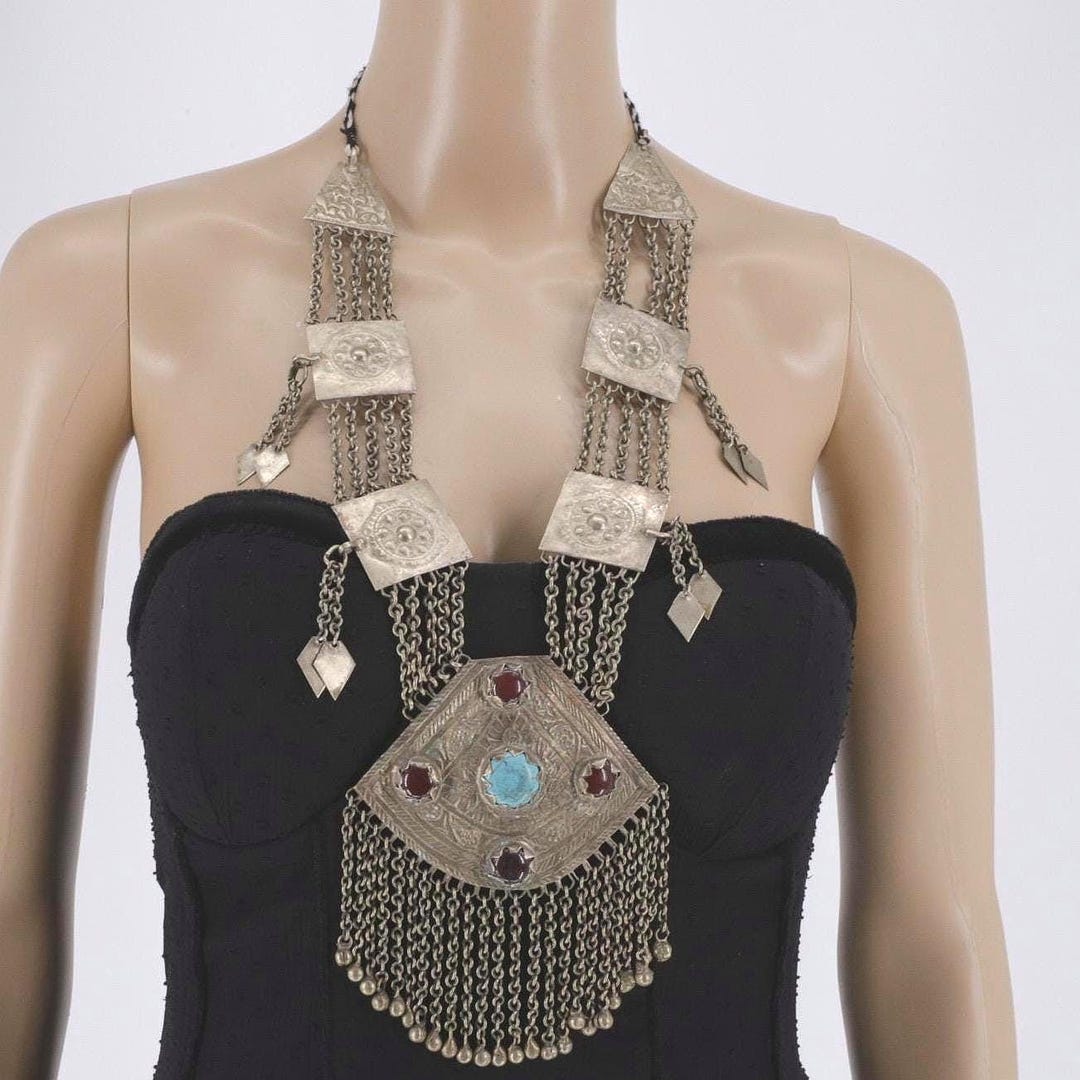 ヴィンテージ クチ チョーカー：アフガニスタンのアキーク