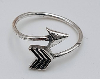 Sterling Silver Toe Ring ~ Adjustable Arrow Ring