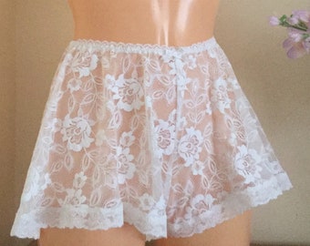 Tap pants in ivory Lace. Loose French knickers  handmade by fidditchdesigns