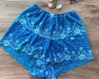 Pantalones de claqué en encaje en tonos joya. Braguitas francesas holgadas hechas a mano por fidditchdesigns.