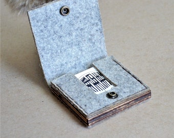 Square Business Card Wallet//Minimal Modern Rugged Card Holder Case//Felt & Wood//Gift Men Women Groomsman Bridesmaid Graduation