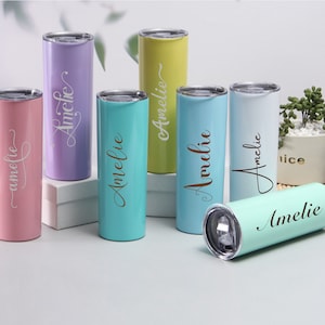 Bicchiere da damigella d&#39;onore personalizzato, bicchiere da festa nuziale con cannuccia, bicchiere da festa di nozze, regalo damigella d&#39;onore, bicchiere personalizzato da 20 once, bicchiere isolato