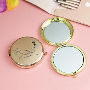Personalized Compact Mirror,Birth Flower Pocket Mirror,Birthday Gifts,Bridesmaid Gifts,Bachelorette Party Favors,Gift For Her,Christmas Gift