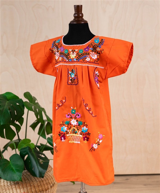 Robe mexicaine Robe mexicaine Brod?�e ?� la main Bordado a - Etsy France