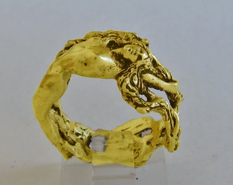 Aphrodite Ring Goddess of Love and Beauty| A beautifully carved figure in gold as a ring to all beauty.