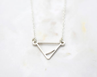 SILVER Mini Necklace. TRIANGLE. Sterling Silver 925. Delicate and elegant piece perfect for gifts.