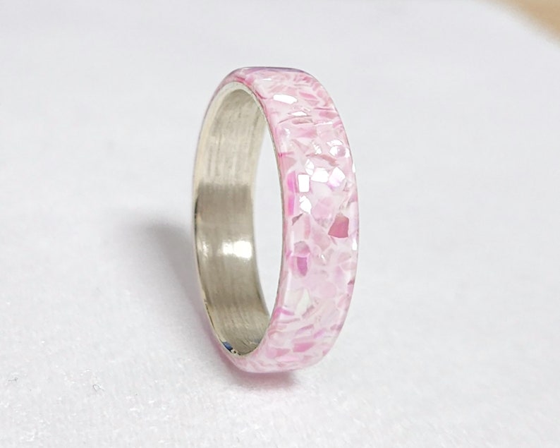 LUXE HAND white pink mother-of-pearl ring image 6