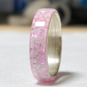 LUXE HAND white pink mother-of-pearl ring image 2