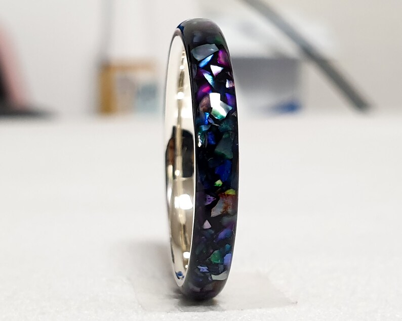 LUXE HAND rainbow T-line black mother-of-pearl ring image 3