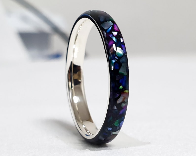 LUXE HAND rainbow T-line black mother-of-pearl ring image 1