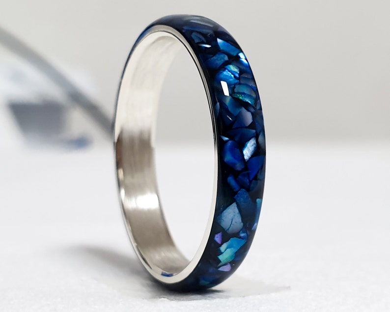 LUXE HAND black blue mother-of-pearl ring image 4