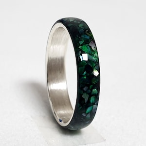 LUXE HAND Black green mother-of-pearl ring image 1