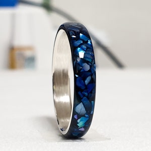 LUXE HAND black blue mother-of-pearl ring image 3