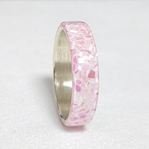 LUXE HAND white pink mother-of-pearl ring image 7