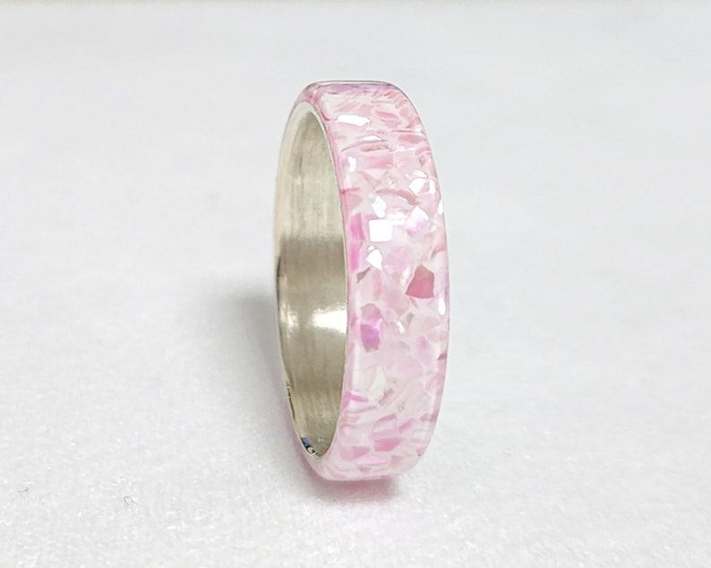 LUXE HAND white pink mother-of-pearl ring image 7