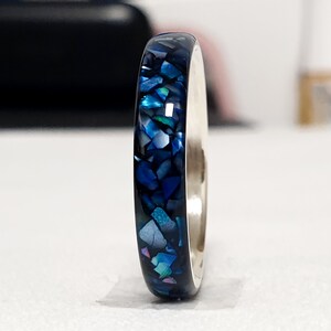 LUXE HAND black blue mother-of-pearl ring image 8