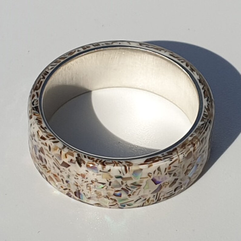 Abalone shell ivory resin craft ring,raden ring,ハンドメイドアクセサリー ,レジン ,樹脂リング,リング,螺鈿,螺鈿リング image 1