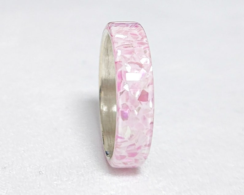 LUXE HAND white pink mother-of-pearl ring image 4