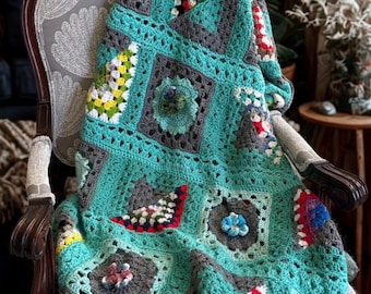 Retro Handmade Granny Square Crochet Floral "Sunburst" Design Afghan Throw Blanket