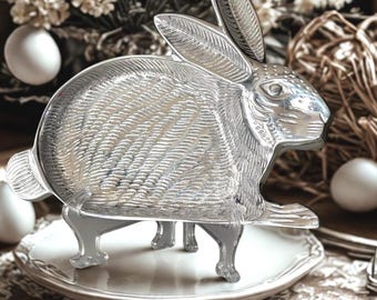 Vintage Textured Cast Aluminum Bunny Rabbit Tray – Farmhouse Easter Decor