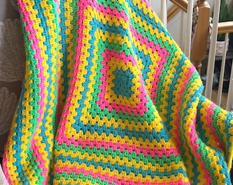 Vintage-Inspired Rainbow Granny Square Afghan