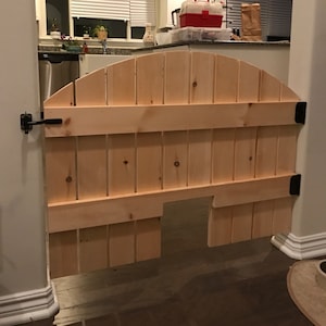 Pet Security Gate - Barn Door Baby Gate - Custom Dog Gate - Barn Door Pet Gate - Reclaimed Wood - Wooden Baby Gate - Baby Gate  -  Pet Gate