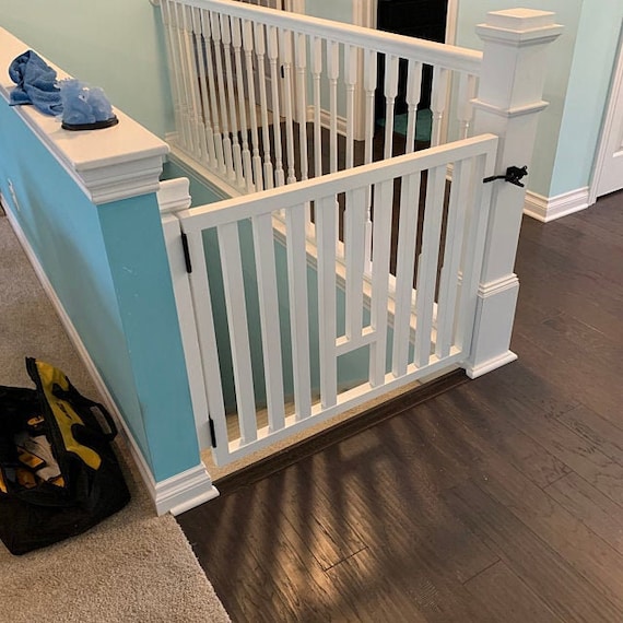 Modern dog clearance gate