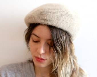 Vintage Angora Hat Beige Beret Hat 30s Hat Medium Size Hat Medium Warm Hat Spring Hat Ladies Hat Soft Classic Hat Winter Beret Hat