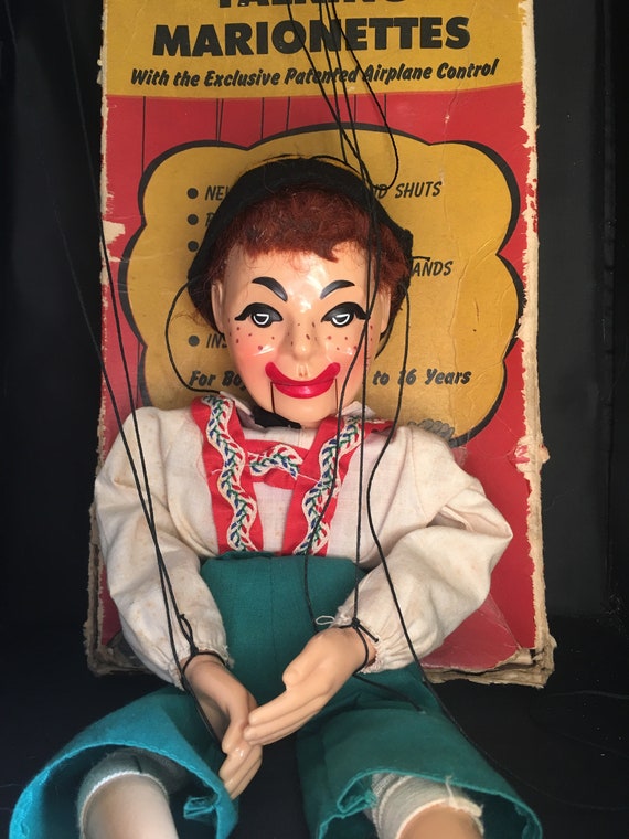 hazelle's talking marionettes
