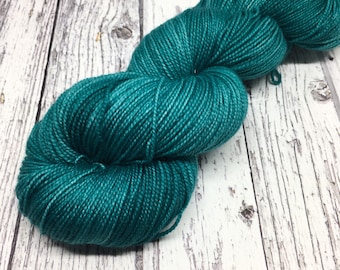 Teal merino and nylon plain sock yarn, 4 ply green yarn, hand dyed sock yarn, semi solid