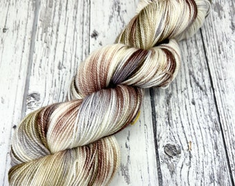 Brown Tabby sock yarn, hand dyed 4 ply merino wool, superwash sock wool, Cat themed yarn