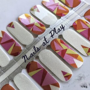 Shape Shift - Nail Wraps - Nail Strips