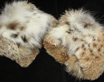 Vtg real two tones mountain cat fur cuffs / pretty pair of real 2 tones mountain cat fur cuffs 5"X 16" approx.