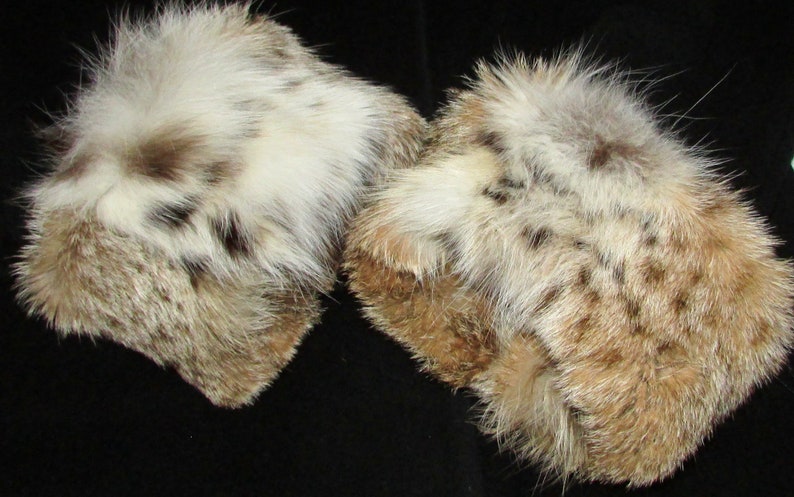 Vtg real two tones mountain cat fur cuffs / pretty pair of real 2 tones mountain cat fur cuffs 5X 16 approx. image 1