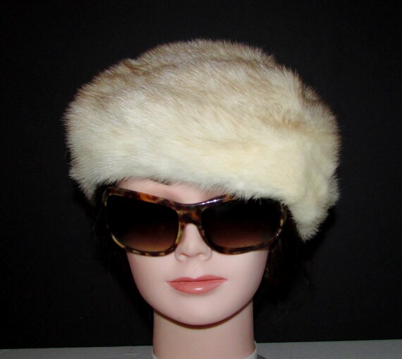 Vtg Superb Real Light Brown and White Cross Mink Fur Hat  display picture 2