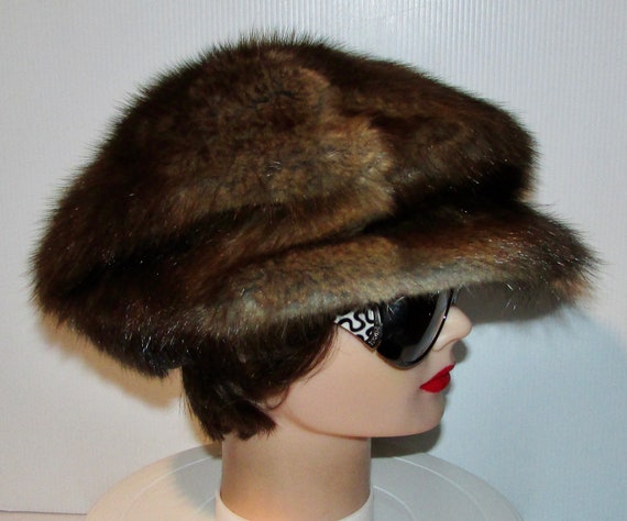 Vtg superb real natural muskrat fur hat or cap/ c… - image 3