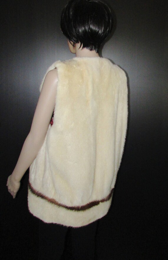 Pretty mink fur jacket of off-white mink and dark… - image 4