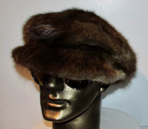 Vtg superb real natural muskrat fur hat or cap/ c… - image 4